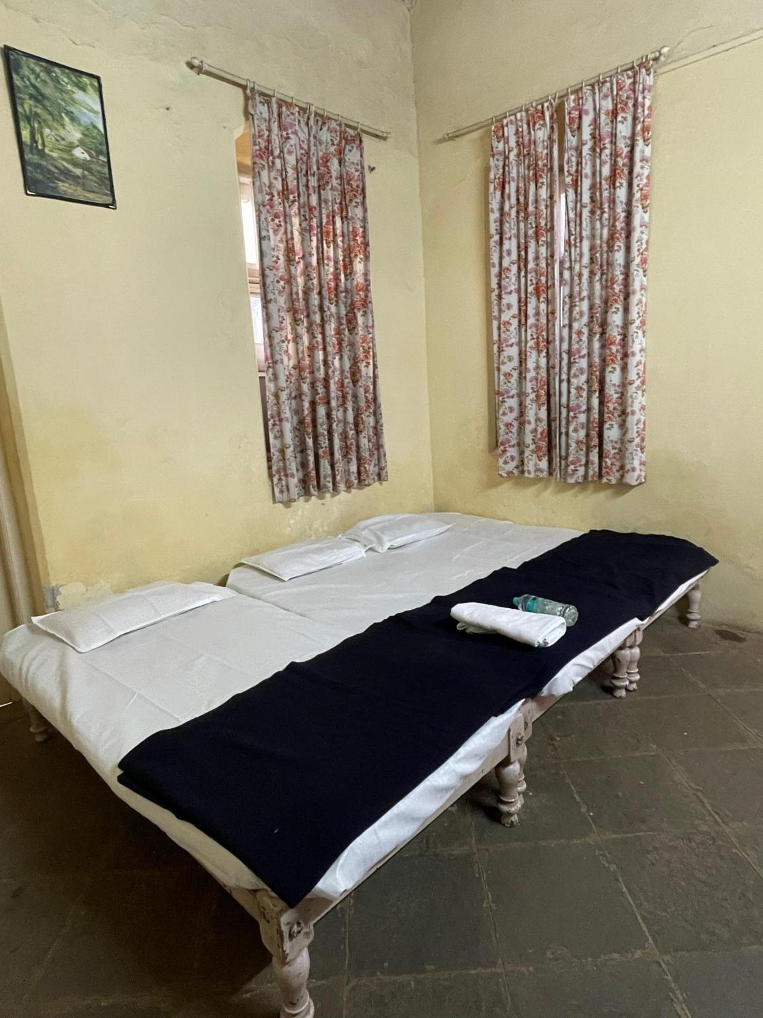 The Imperial Heritage II 2 Minutes From Station And Market II Deluxe Ac Rooms II Lonavala Dış mekan fotoğraf
